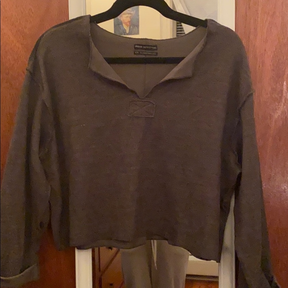 cropped long sleeve urban outfitters shirt